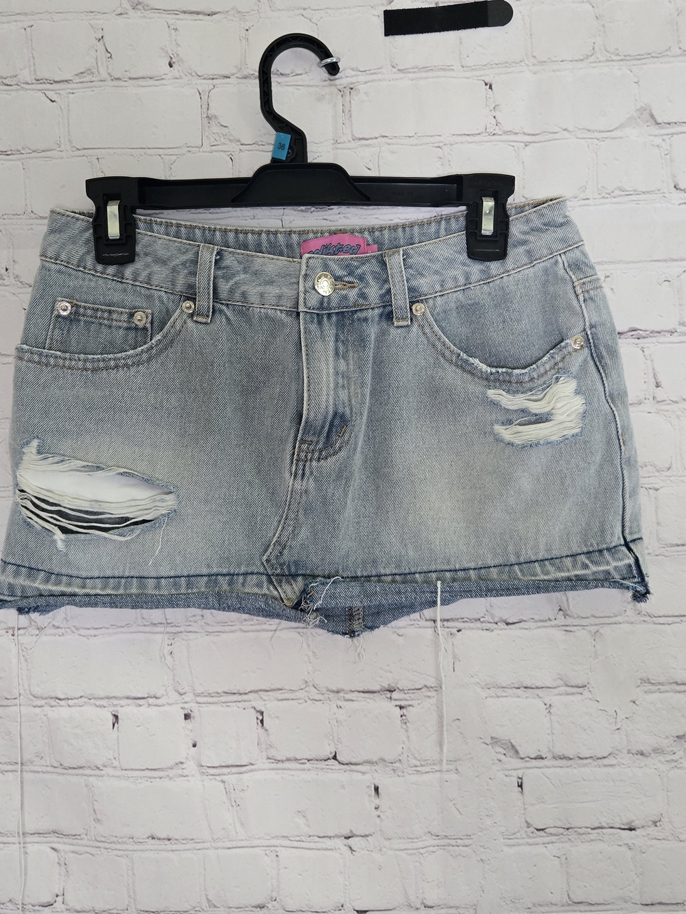 Edikted Light wash distressed raw hem low rise mini skirt sz s Y2k Skater grunge